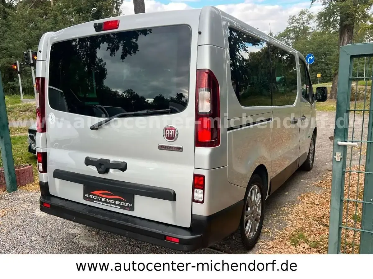 Gebraucht Fiat Talento Family 125 PS (91 kW) 2016 Silber Van / Kleinbus