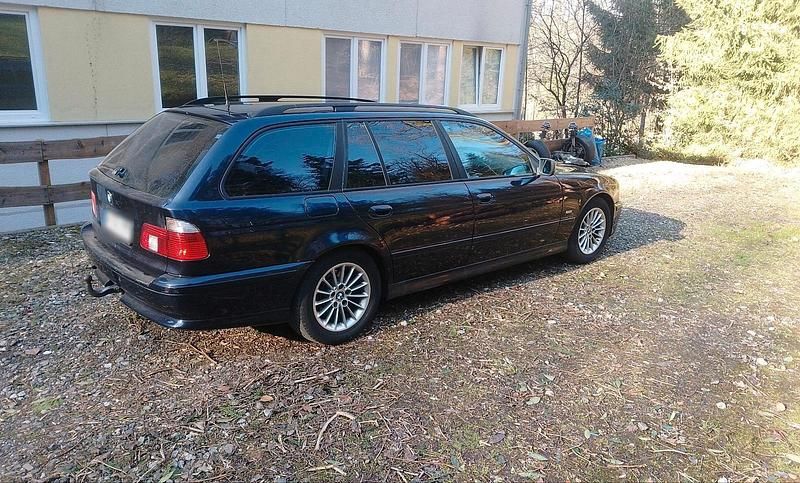 Brugt BMW 530 193 HK (141 kW) 2002 Blå Stationcar