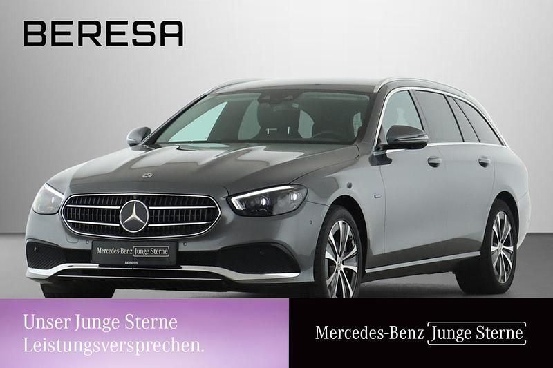 Grau selenitgrau Gebraucht 2020 Mercedes E300 Avantgarde Kombi | 30.580 € (Etwas zu teuer) - Bild 1/3