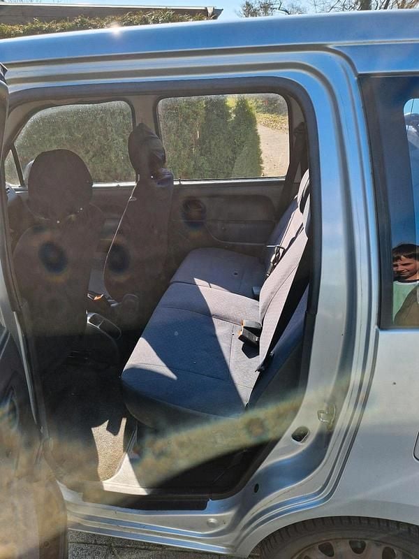 Gebraucht Suzuki Wagon R+ Style 94 PS (69 kW) 2004 Silber Van / Kleinbus