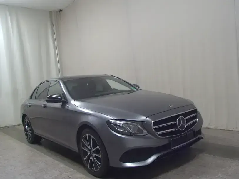 Gebraucht Mercedes E450 Avantgarde 367 PS (269 kW) 2019 Grau Limousine