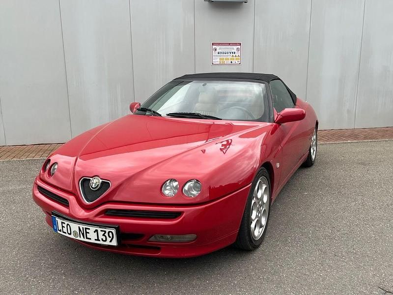 Gebraucht Alfa Romeo Spider 155 PS (114 kW) 1995 Rot Cabrio