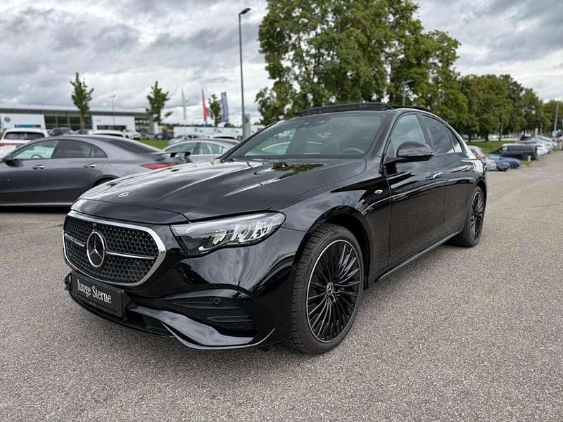 Gebraucht Mercedes E300 AMG 313 PS (230 kW) 2025 Metalliclack obsidianschwarz Limousine