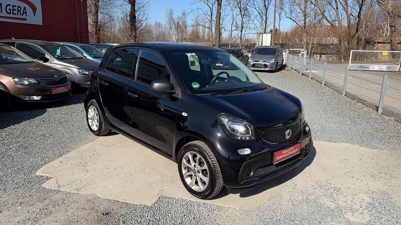 Gebraucht Smart ForFour 71 PS (52 kW) 2017 Schwarz Kleinwagen