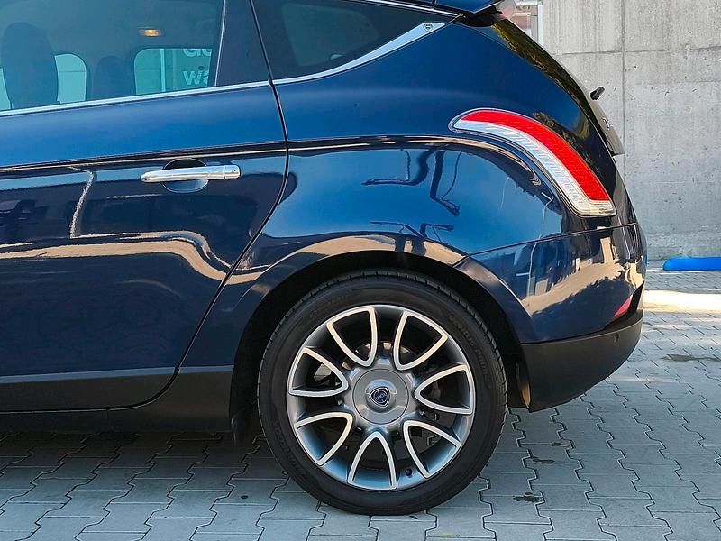 Gebraucht Lancia Delta 120 PS (88 kW) 2010 Blau Kleinwagen