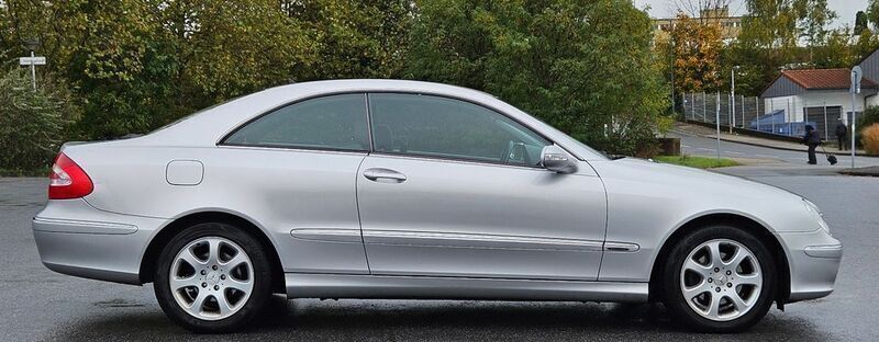 Gebraucht Mercedes CLK200 163 PS (119 kW) 2005 Silber Coupé