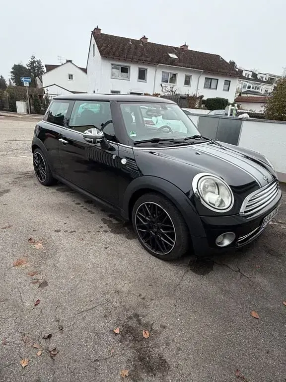 Gebraucht Mini ONE 75 PS (55 kW) 2010 Schwarz Kleinwagen