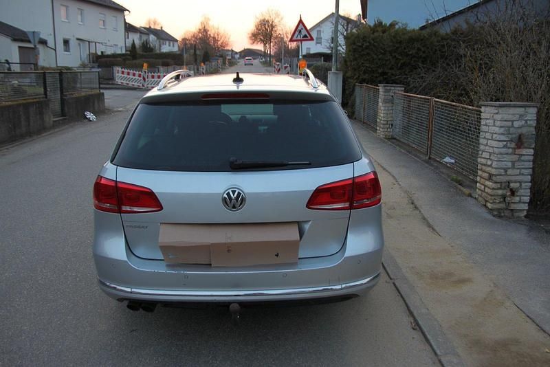 Gebraucht VW Passat Highline 177 PS (130 kW) 2014 Silber Kombi