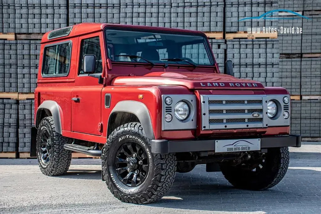 Gebraucht Land Rover Defender 122 PS (89 kW) 2011 Rot Kombi