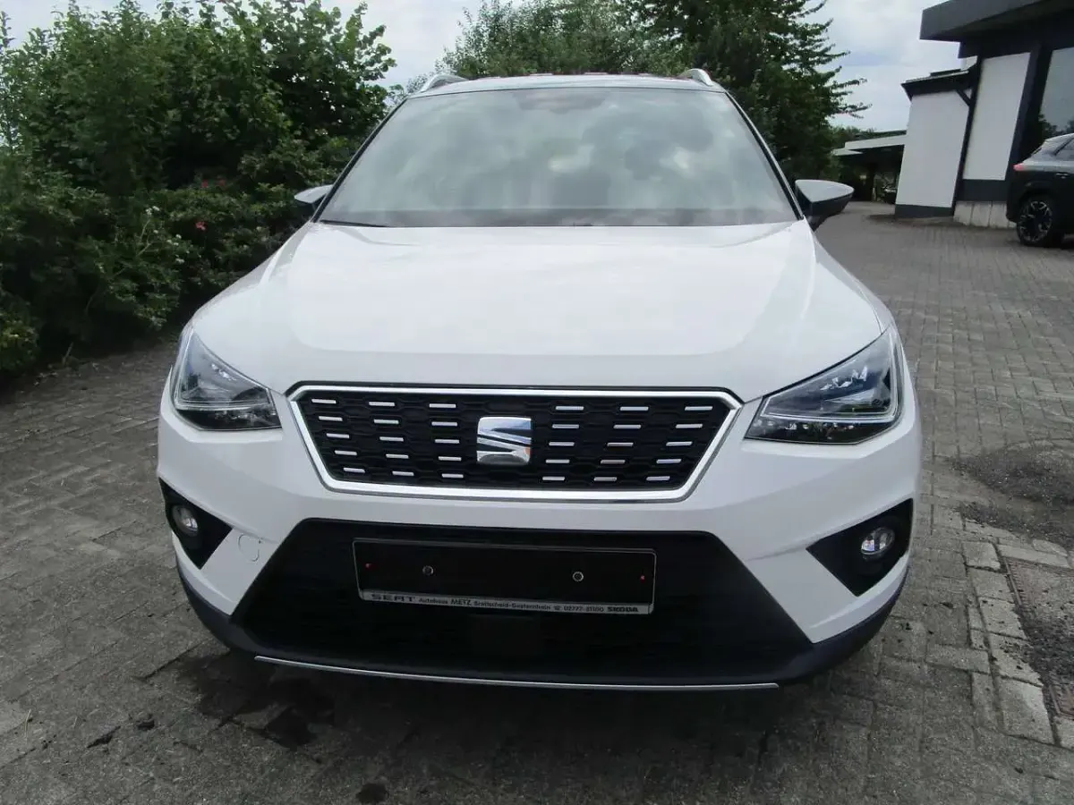 Gebraucht Seat Arona XCELLENCE 116 PS (85 kW) 2017 "candy" weiss SUV