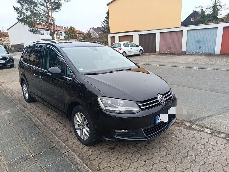Gebraucht VW Sharan 184 PS (135 kW) 2016 Schwarz Van / Kleinbus