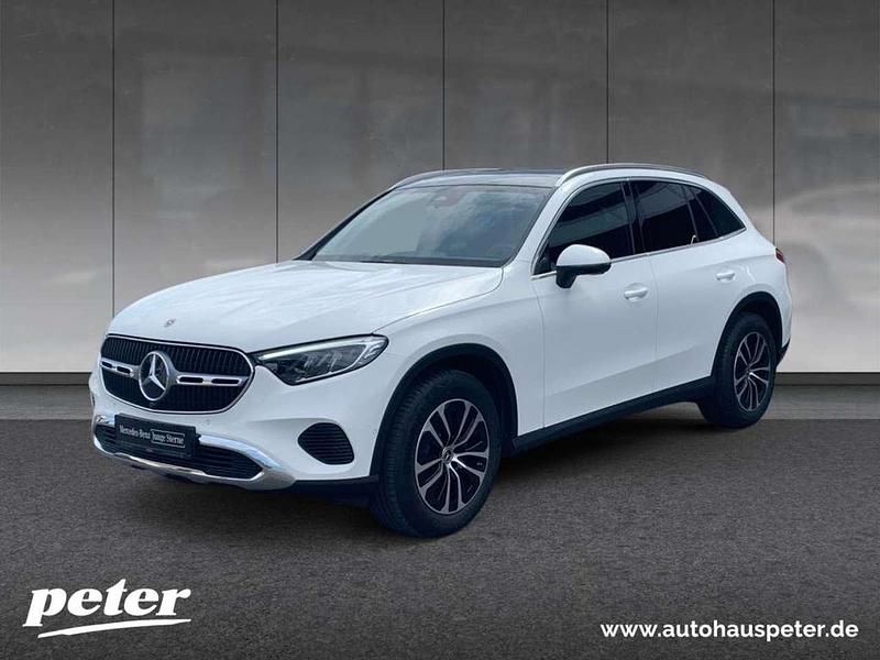 Weiß Gebraucht 2024 Mercedes GLC200 Advanced SUV | 52.890 € (Fairer Preis) - Bild 1/4