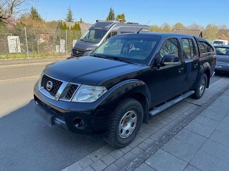 Schwarz Gebraucht 2010 Nissan Navara Abholung | 7.000 € (Etwas zu teuer) - Bild 1/4