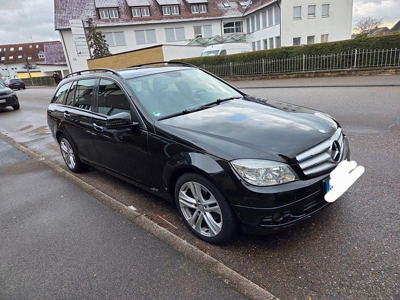 Gebraucht Mercedes C180 156 PS (114 kW) 2010 Schwarz Limousine