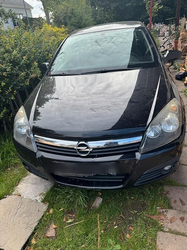 Schwarz Gebraucht 2006 Opel Astra Limousine | 999 € (Superpreis) - Bild 1/4