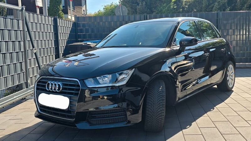Schwarz Gebraucht 2018 Audi A1 Sportback Kleinwagen | 15.900 € (Guter Preis) - Bild 1/4