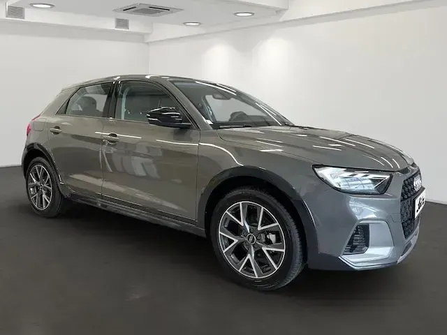 Gebraucht Audi A1 Ambiente 116 PS (85 kW) 2025 Chronosgrau metallic SUV