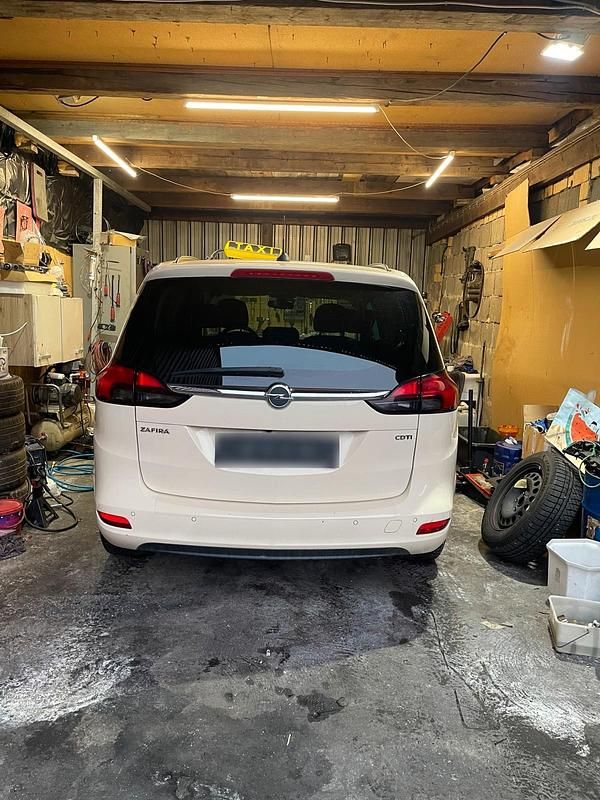 Gebraucht Opel Zafira 131 PS (96 kW) 2018 Beige Van / Kleinbus