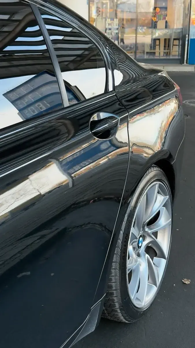 Gebraucht BMW 730 M Sport 245 PS (180 kW) 2010 Schwarz Limousine