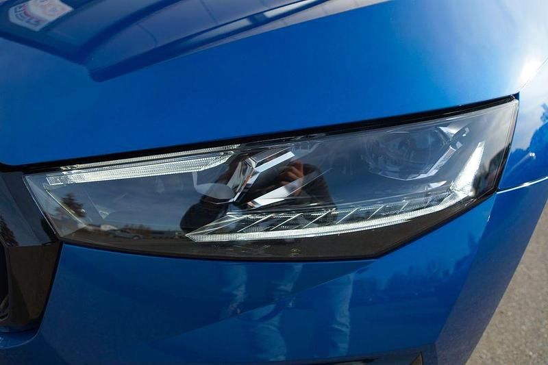 Gebraucht Skoda Scala Monte Carlo 150 PS (110 kW) 2025 Blau Kleinwagen