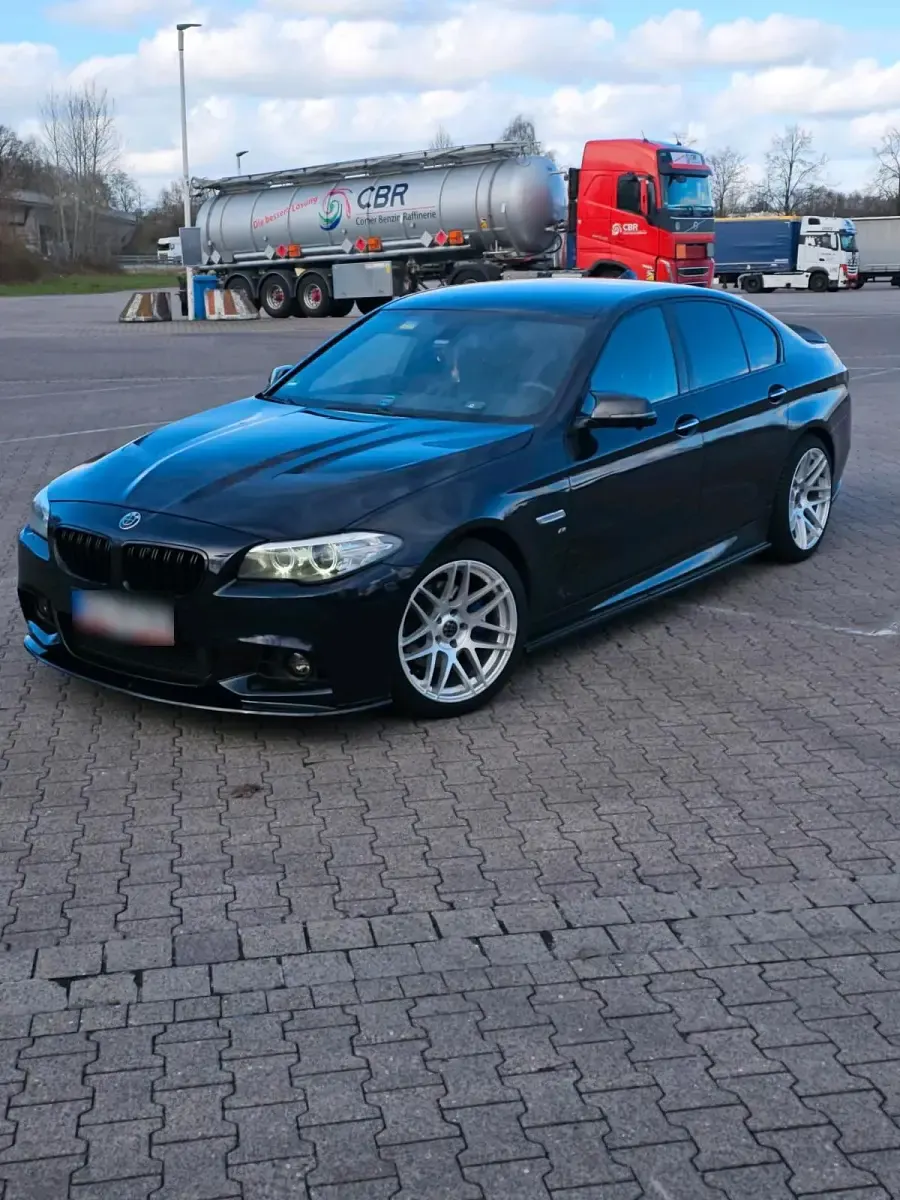 Gebraucht BMW 520 190 PS (139 kW) 2017 Schwarz Limousine