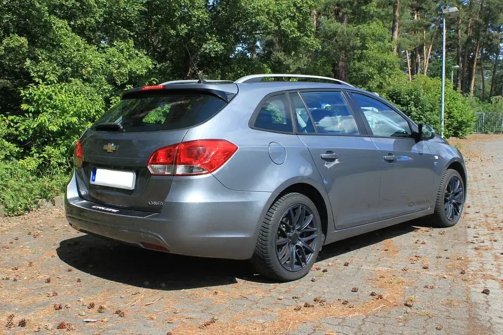 Gebraucht Chevrolet Cruze 124 PS (91 kW) 2012 Grau Kombi