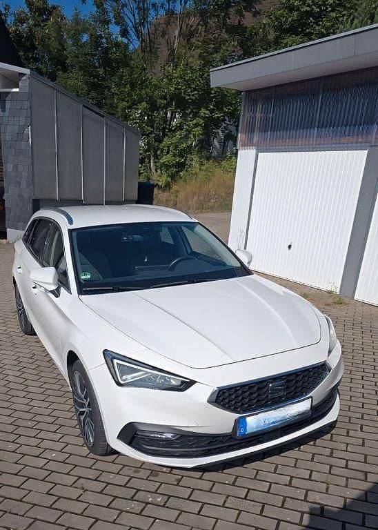 Weiß Gebraucht 2020 Seat Leon XCELLENCE Kombi | 18.100 € (Guter Preis) - Bild 1/4