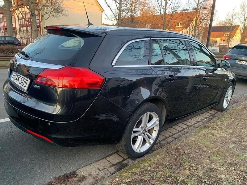 Gebraucht Opel Insignia Selection 131 PS (96 kW) 2009 Schwarz Kombi
