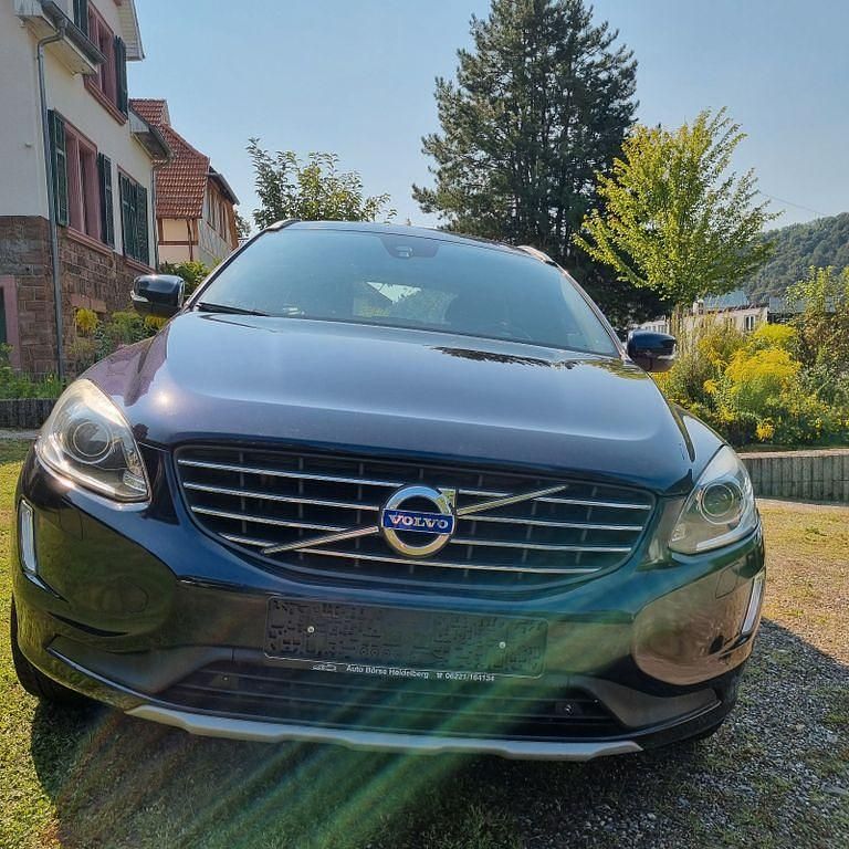 Blau Gebraucht 2016 Volvo XC60 Linje Inscription SUV | 14.999 € (Superpreis) - Bild 1/4
