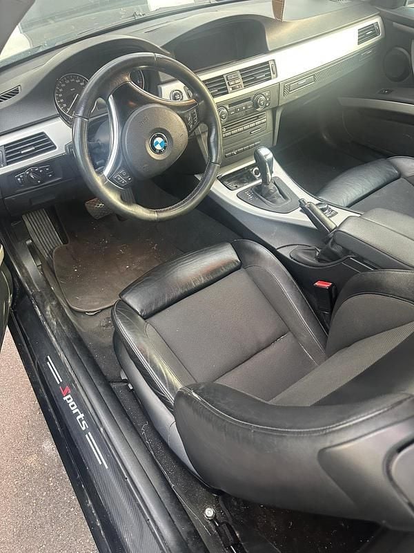 Używany BMW 320 177 KM (130 kW) 2009 Czarny Coupe