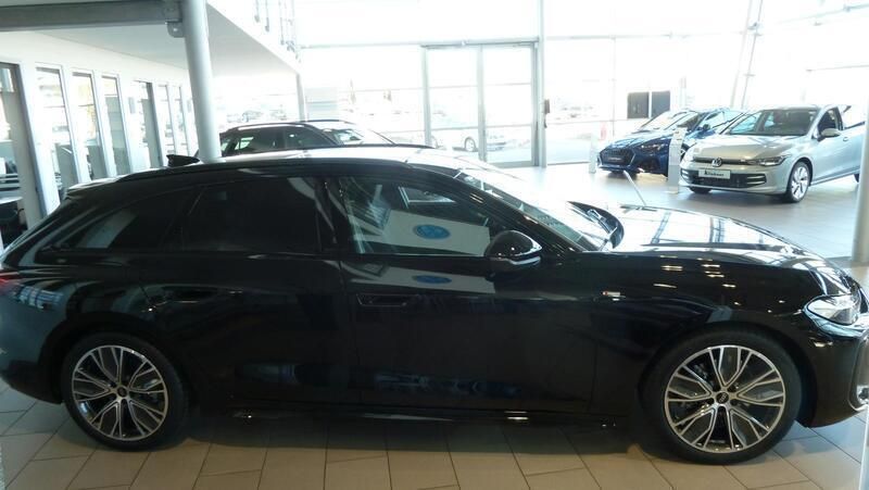 Neu Audi A5 Performance 204 PS (150 kW) 2025 Schwarz Coupé