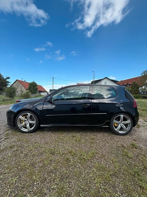 Schwarz Gebraucht 2008 VW Golf V Edition Kleinwagen | 11.999 € (Teuer) - Bild 1/4