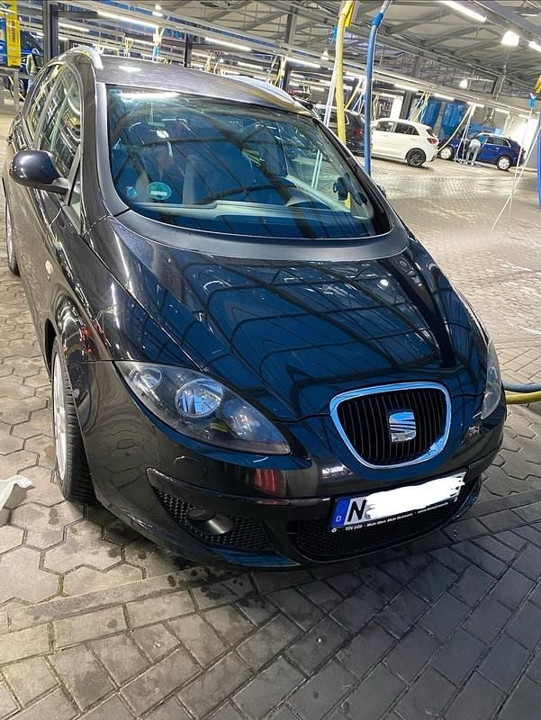 Andere farben Gebraucht 2008 Seat Altea SUV | 2.900 € (Fairer Preis) - Bild 1/4