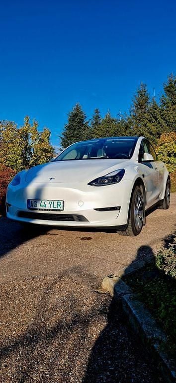 Weiß Gebraucht 2023 Tesla Model Y Performance SUV | 35.000 € (Guter Preis) - Bild 1/4