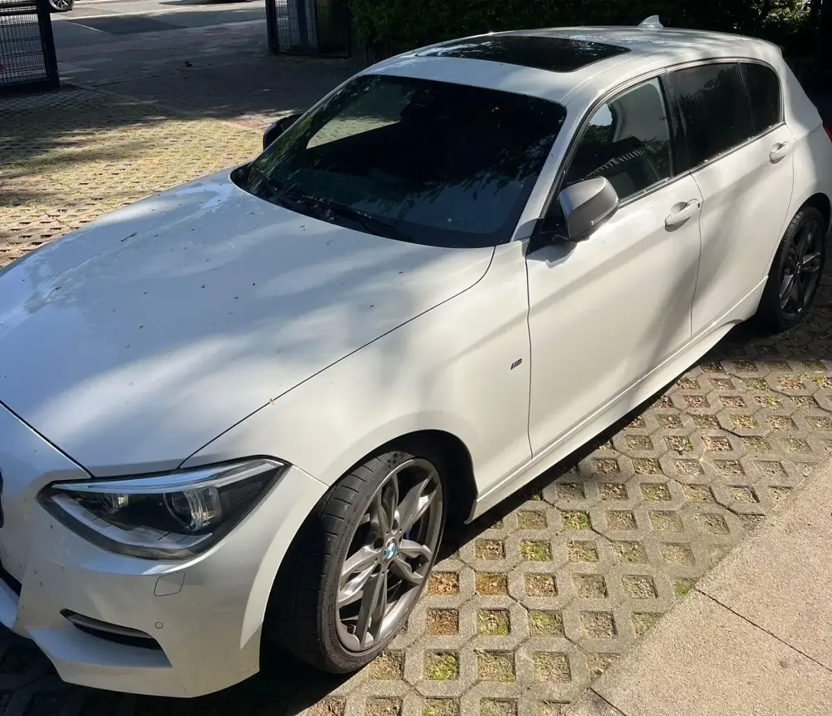 Gebraucht BMW M135 Performance 320 PS (235 kW) 2014 Weiß Kleinwagen