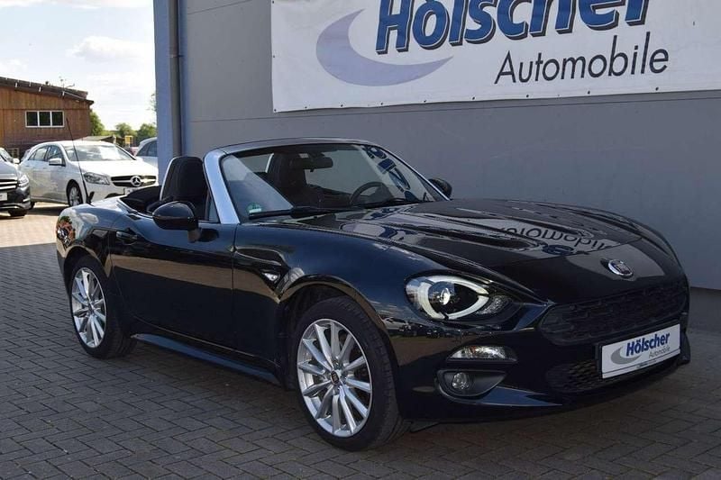 Schwarz Gebraucht 2018 Fiat 124 Spider Lusso Cabrio | 19.990 € (Guter Preis) - Bild 1/4