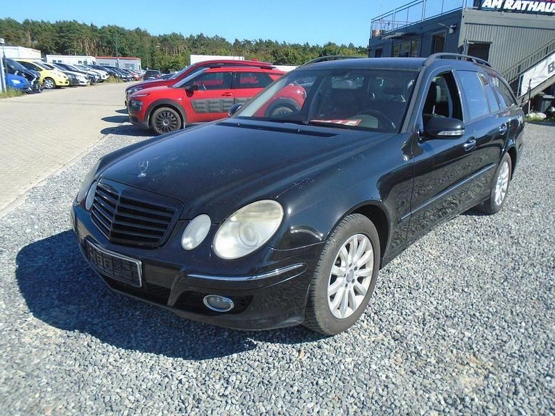 Schwarz Gebraucht 2008 Mercedes E220 Kombi | 2.450 € (Fairer Preis) - Bild 1/4