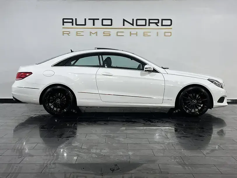Używany Mercedes E350 306 KM (225 kW) 2014 Biały Coupe