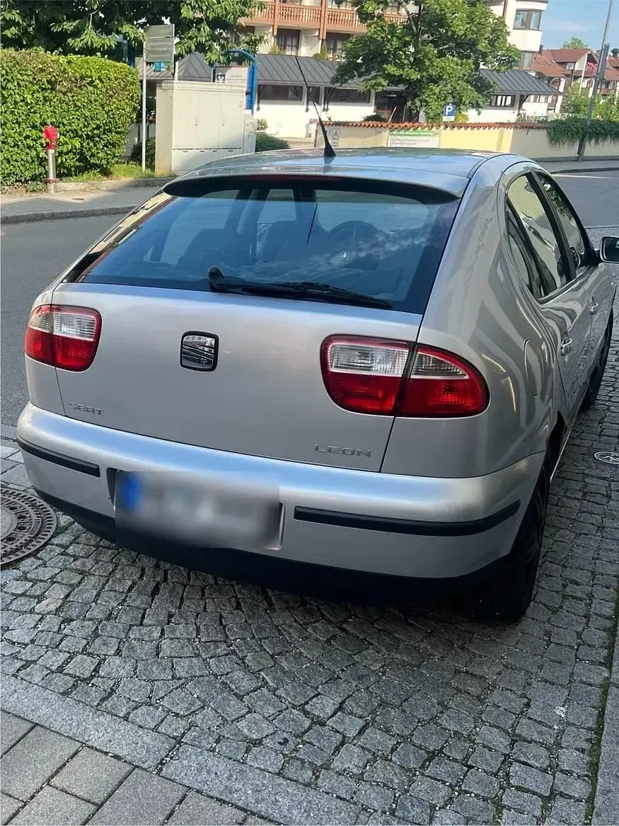 Gebraucht Seat Leon 75 PS (55 kW) 2003 Silber Kleinwagen