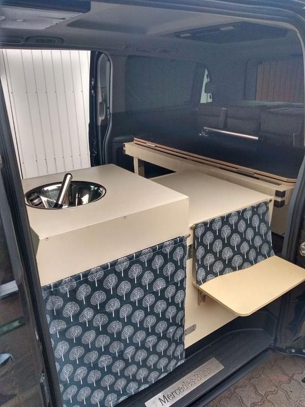 Gebraucht Mercedes Viano 150 PS (110 kW) 2011 Schwarz Van / Kleinbus