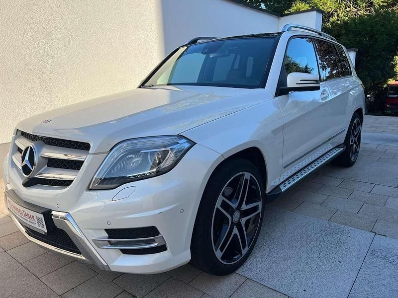 Weiß Gebraucht 2015 Mercedes GLK350 SUV | 19.900 € (Fairer Preis) - Bild 1/4