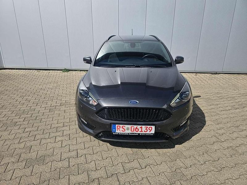 Gebraucht Ford Focus ST-Line 140 PS (102 kW) 2018 Grau Kombi