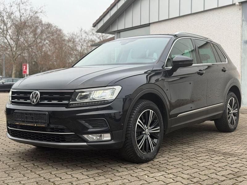 Schwarz Gebraucht 2016 VW Tiguan Highline SUV | 19.590 € (Teuer) - Bild 1/4
