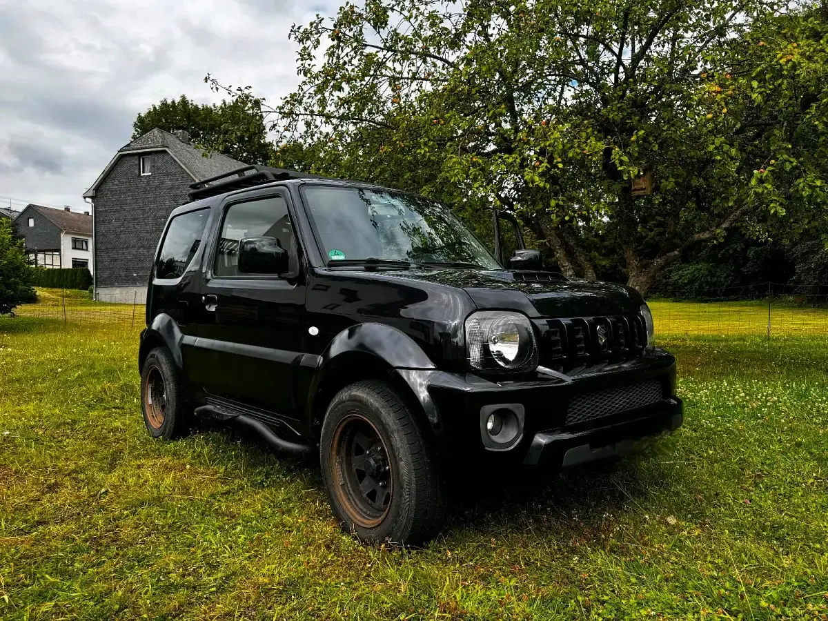 Gebraucht Suzuki Jimny 83 PS (61 kW) 2013 Schwarz SUV