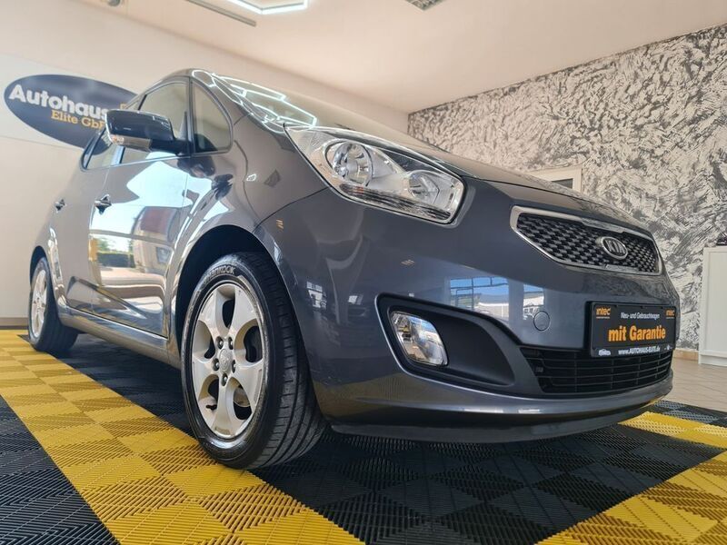 Grau Gebraucht 2011 Kia Venga Spirit Kleinwagen | 6.950 € (Etwas zu teuer) - Bild 1/4
