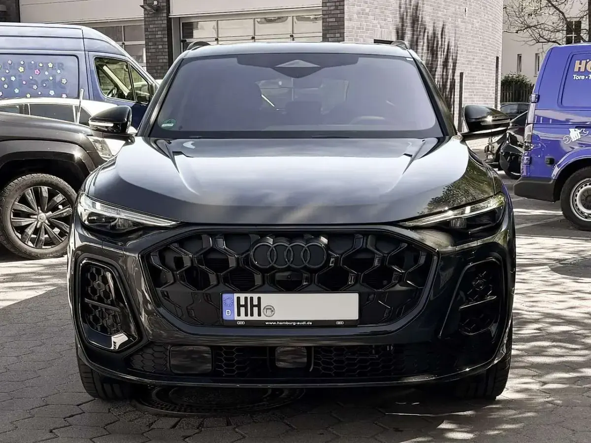 Gebraucht Audi SQ5 367 PS (269 kW) 2026 N7 tamboragrau metallic SUV