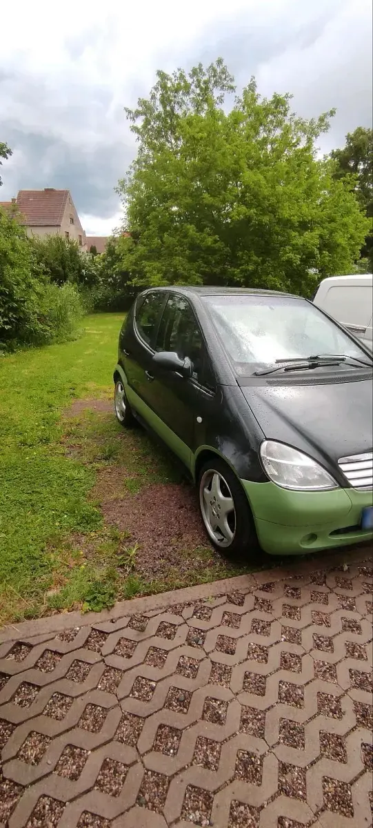 Gebraucht Mercedes A160 101 PS (74 kW) 1998 Schwarz Kleinwagen