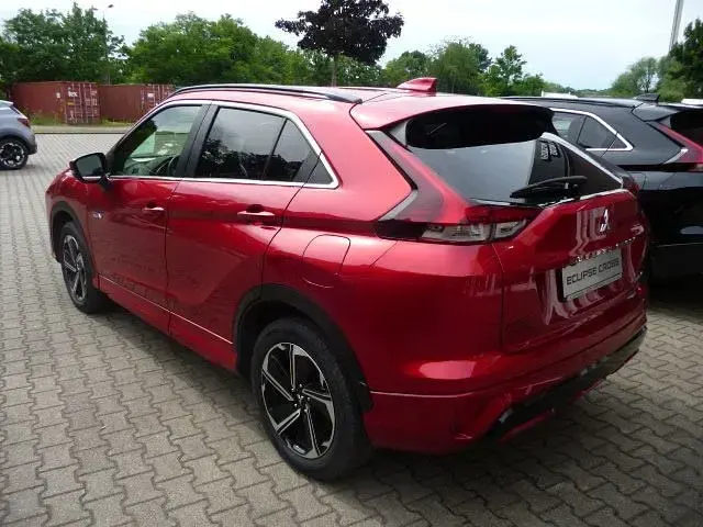 Gebraucht Mitsubishi Eclipse Cross Plus 98 PS (72 kW) 2022 Rot SUV