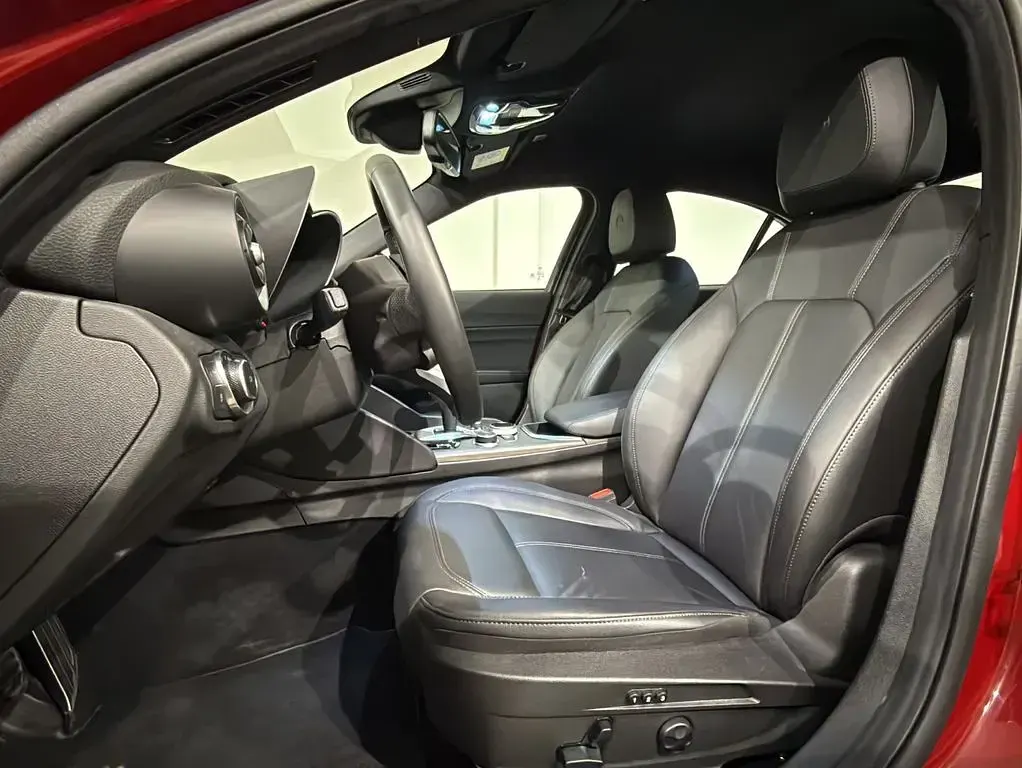 Gebraucht Alfa Romeo Giulia Ti 280 PS (205 kW) 2023 Rot Limousine