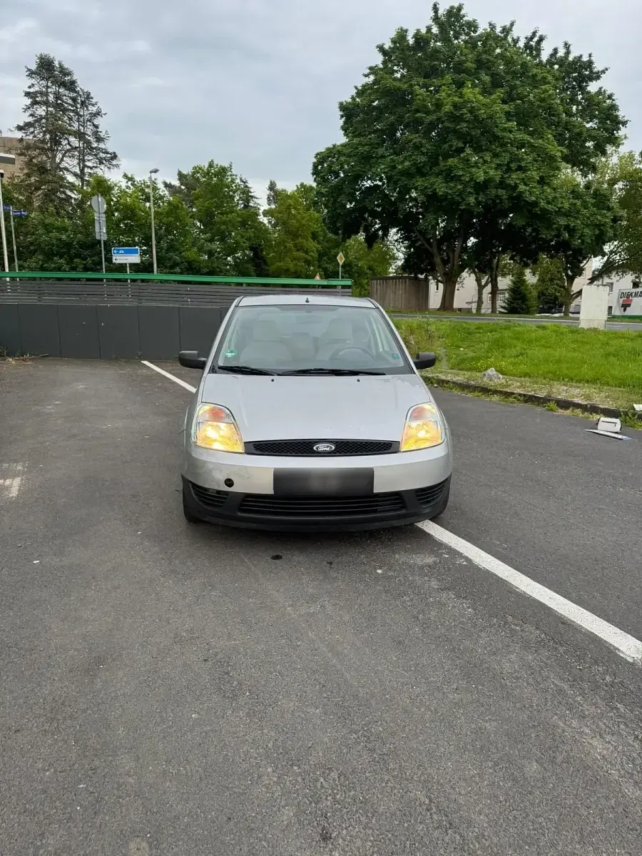 Gebraucht Ford Fiesta 69 PS (50 kW) 2003 Kleinwagen